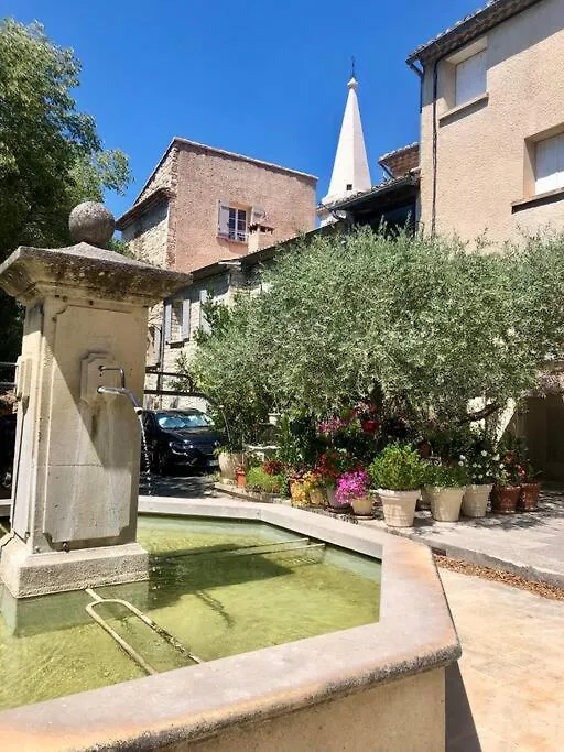 Logement Neuf, Tout Confort, Au Coeur Du Village Saint Didier  Saint Didier (Vaucluse)