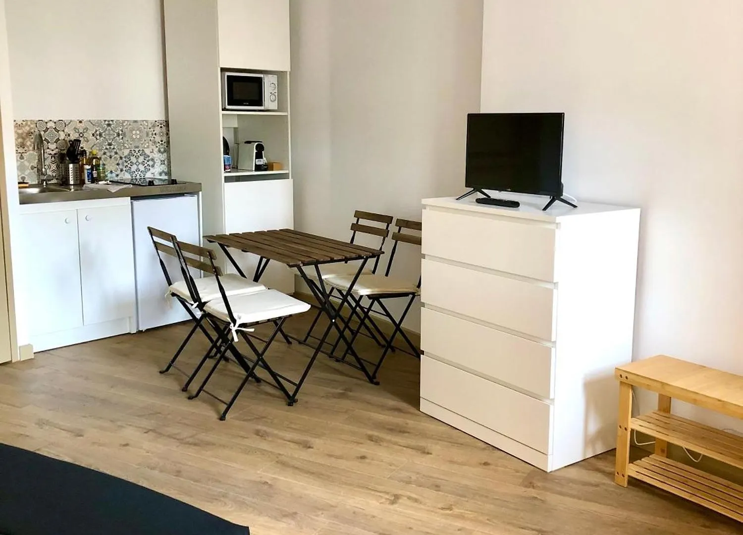 Logement Neuf, Tout Confort, Au Coeur Du Village Saint Didier  0*, Saint Didier (Vaucluse)