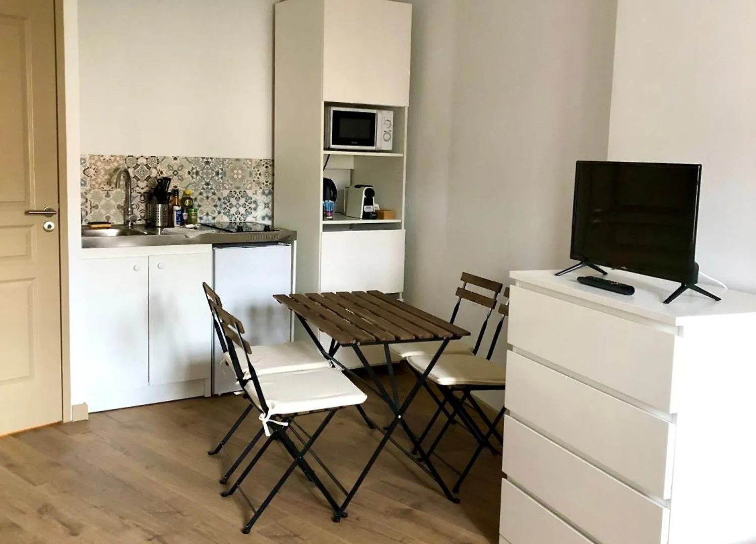 Apartment Logement Neuf, Tout Confort, Au Coeur Du Village Saint Didier  France